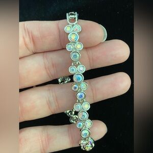 Vintage SWAROVSKI CRYSTAL Swan stamped RARE iridescent Clear Tennis bracelet